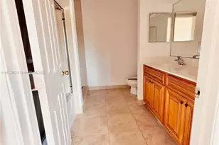 63 SE 3rd Ave, Hallandale Beach, FL 33009 - Photo 13