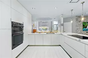 5869 NW 112th Ct, Doral, FL 33178 - Photo 11