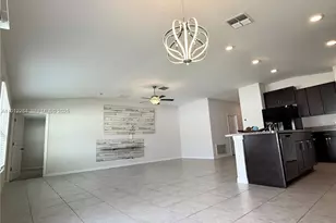 39889 Harmon Grove Ct, Zephyrhills, FL 33540 - Photo 9