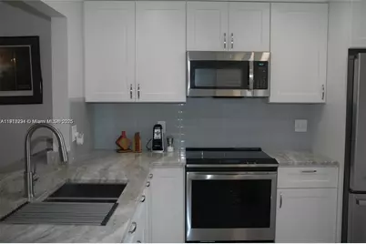 3571 Inverrary Dr #201, Lauderhill, FL 33319 - Photo 3