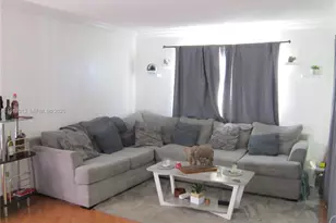 18890 NW 57th Ave, Hialeah, FL 33015 - Photo 3