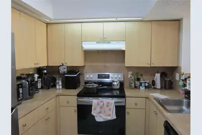 18890 NW 57th Ave #202, Hialeah, FL 33015 - Photo 9
