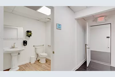 10460 Quail Roost Dr, Cutler Bay, FL 33157 - Photo 15