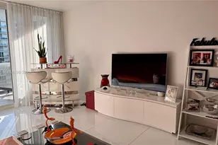 5700 Collins Ave, Miami Beach, FL 33140 - Photo 9