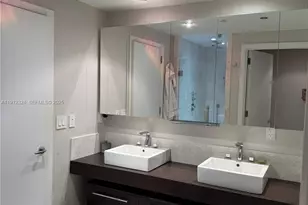 17121 Collins Ave, Sunny Isles Beach, FL 33160 - Photo 21