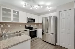 6141 NW 115th Pl, Doral, FL 33178 - Photo 1