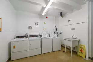 400 Diplomat Pkwy, Hallandale Beach, FL 33009 - Photo 21