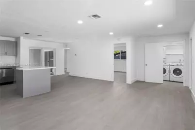 1750 NE 52nd St, Fort Lauderdale, FL 33334 - Photo 7