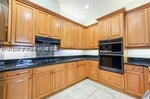 1621 Diplomat Dr, Miami, FL 33179 - Photo 35