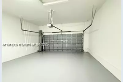 1621 Diplomat Dr, Miami, FL 33179 - Photo 7