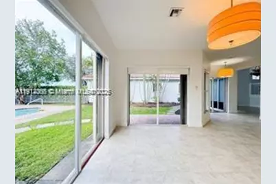 1621 Diplomat Dr, Miami, FL 33179 - Photo 37