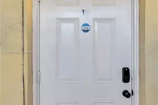 720 SE 15th St, Fort Lauderdale, FL 33316 - Photo 3