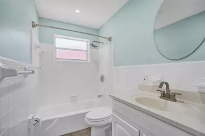720 SE 15th St #1, Fort Lauderdale, FL 33316 - Photo 23