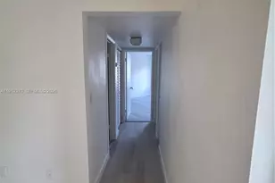 9433 Fontainebleau Blvd, Miami, FL 33172 - Photo 13