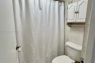 100 Lincoln Rd, Miami Beach, FL 33139 - Photo 7