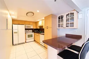 1621 Collins Ave, Miami Beach, FL 33139 - Photo 7