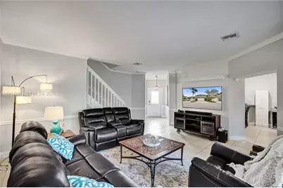 5633 NW 117th Avenue, Coral Springs, FL 33076 - Photo 5