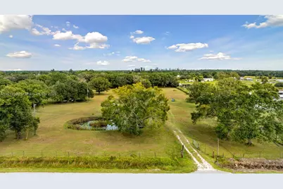 2404 Silver Lake Rd, Other City - In The State Of Florida, FL 33935 - Photo 31