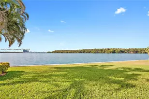 500 Bayview Dr, Sunny Isles Beach, FL 33160 - Photo 9