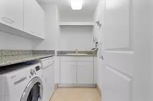 6000 Island Blvd, Aventura, FL 33160 - Photo 57