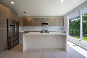 6839 NW 103rd Ave, Doral, FL 33178 - Photo 7