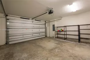 6839 NW 103rd Ave, Doral, FL 33178 - Photo 15