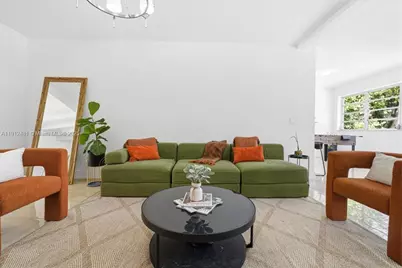 10845 Peachtree Dr, Miami, FL 33161 - Photo 7