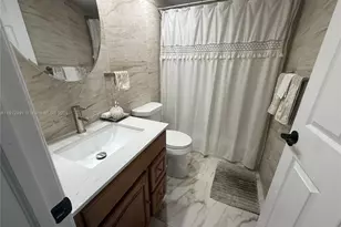 2203 SE 27th Dr, Homestead, FL 33035 - Photo 13