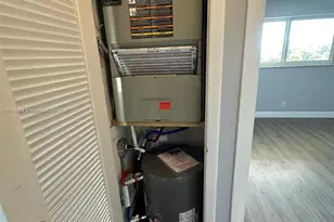 220 SW 9th Ave, Hallandale Beach, FL 33009 - Photo 11