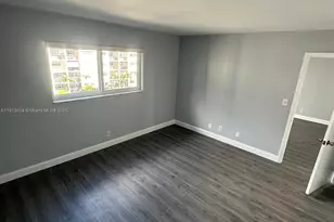 220 SW 9th Ave, Hallandale Beach, FL 33009 - Photo 7