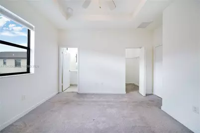 10630 W 33rd Way, Hialeah, FL 33018 - Photo 41