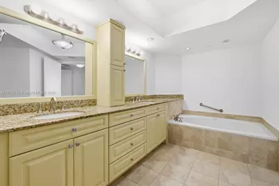 3640 Yacht Club Dr #1806, Aventura, FL 33180 - Photo 17