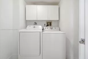 3640 Yacht Club Dr, Aventura, FL 33180 - Photo 25