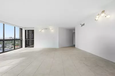 3640 Yacht Club Dr #1806, Aventura, FL 33180 - Photo 7