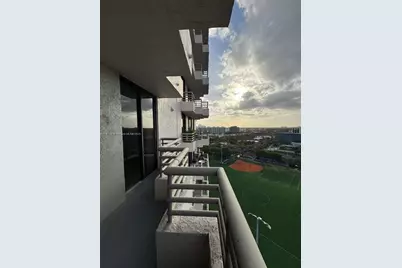 3300 NE 191st St #1702, Aventura, FL 33180 - Photo 21