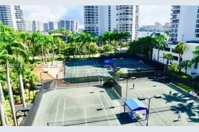 3300 NE 191st St #1702, Aventura, FL 33180 - Photo 3