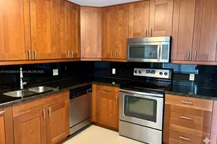 16531 Blatt Blvd, Weston, FL 33326 - Photo 3