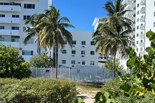 335 Ocean Dr, Miami Beach, FL 33139 - Photo 19