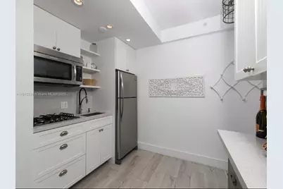335 Ocean Dr #239, Miami Beach, FL 33139 - Photo 9