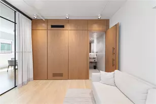 1700 Meridian Ave, Miami Beach, FL 33139 - Photo 5