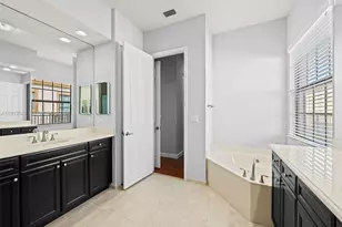 8771 NW 41st St, Cooper City, FL 33024 - Photo 19