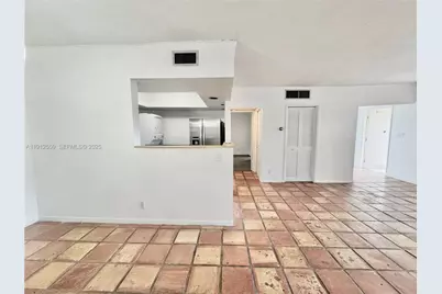 14901 SW 4th St #5A, Pembroke Pines, FL 33027 - Photo 7