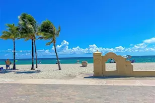 326 Wilson St, Hollywood, FL 33019 - Photo 13