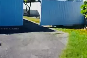 16020 SW 98th Ct, Miami, FL 33157 - Photo 11