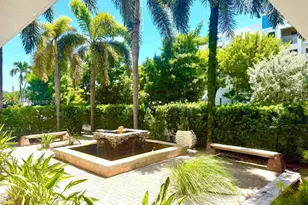 1045 10th St, Miami Beach, FL 33139 - Photo 1