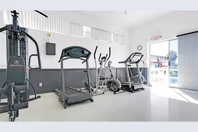 900 SW 10th Ter #8S, Hallandale Beach, FL 33009 - Photo 27