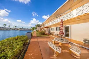 900 SW 10th Terrace, Hallandale Beach, FL 33009 - Photo 19