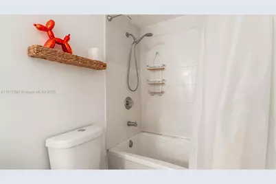500 Bayview Dr #117, Sunny Isles Beach, FL 33160 - Photo 17
