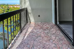 10315 NW 9th St Cir, Miami, FL 33172 - Photo 57