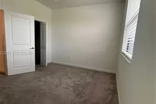 561 NE 208th Terrace, Miami, FL 33179 - Photo 31